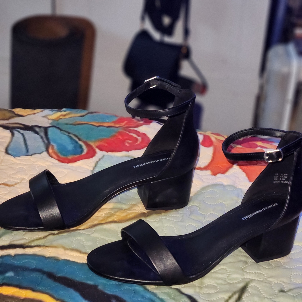 Black Ankle Strap Block Heel Sandals